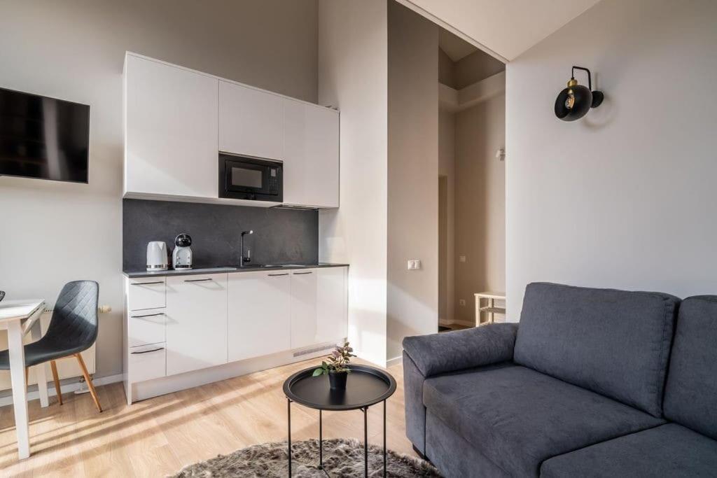New Loft With Rooftop Terrace In The Old Town Riga Exterior photo
